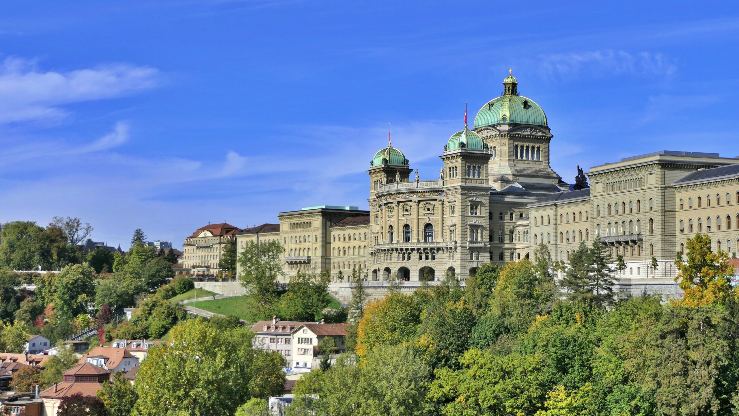 Öffentliche Gebäude, Schule, Universität etc.